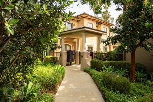 158 S Sierra Madre Blvd in Pasadena, CA - Building Photo