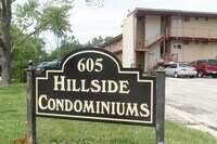 605 N Wolf Rd photo'