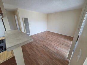 839 Gaviota Ave, Unit A in Long Beach, CA - Building Photo - Building Photo