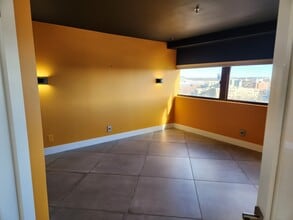 100 Park Ave W, Unit #1606 in Denver, CO - Foto de edificio - Building Photo