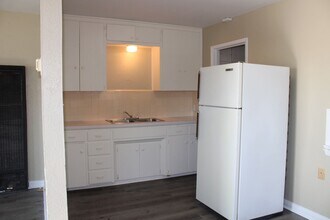 803 N Key Blvd in Midwest City, OK - Building Photo - Building Photo