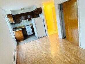 892 State St in New Haven, CT - Building Photo - Building Photo