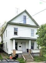 322 Wallace St, Unit #2 in Erie, PA - Building Photo