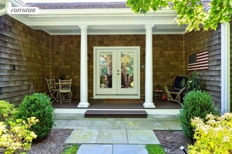 119 Abraham's Path in East Hampton, NY - Building Photo - Building Photo