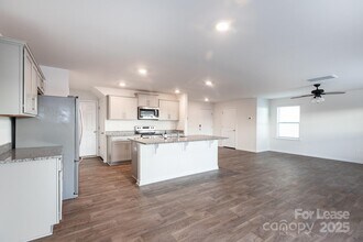 2125 Allium Dr in Charlotte, NC - Building Photo - Building Photo