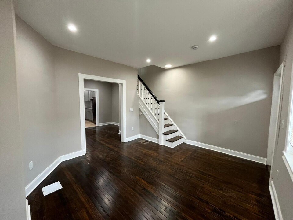 2314 S 66th St in Philadelphia, PA - Building Photo