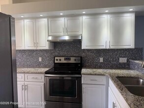 9407 Burnam Dr in Spring Hill, FL - Building Photo - Building Photo