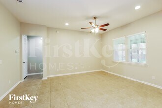 50 Quartz Pl in St. Augustine, FL - Foto de edificio - Building Photo