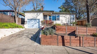 2434 Humboldt St in Santa Rosa, CA - Building Photo