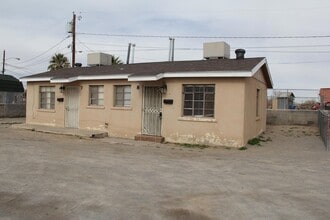 8907 Old County Dr in El Paso, TX - Building Photo - Building Photo