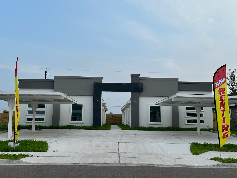 116 W Campeche Ave in Alton, TX - Building Photo