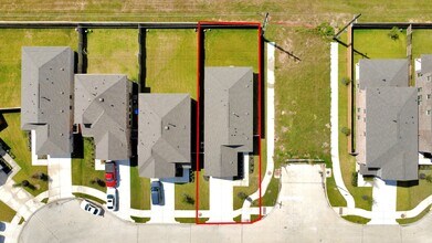 1022 Gentle Nook Dr in Beasley, TX - Building Photo - Building Photo