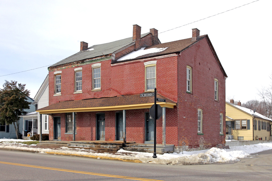 1425 N 2nd St in St. Charles, MO - Building Photo