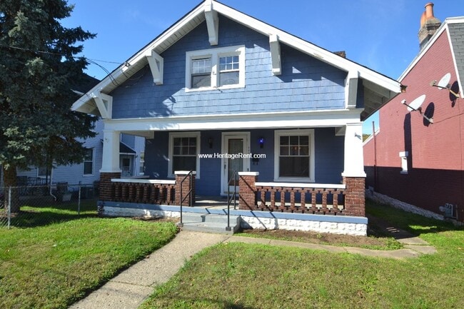 property at 808 Oak St