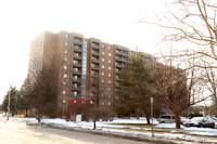 Capitol Commons Seniors Apartments in Lansing, MI - Foto de edificio - Building Photo