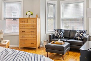 2 Holden Ct, Unit ID1364245P in Boston, MA - Building Photo