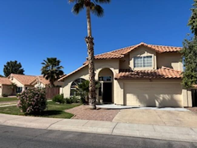 property at 3820 S Acacia Ct