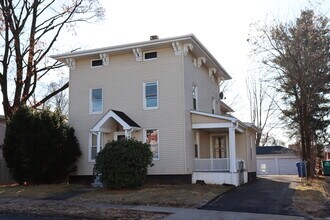 87 Pleasant St in New Britain, CT - Building Photo - Building Photo