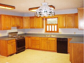6548 Brookside Cir in Columbia, SC - Building Photo - Building Photo