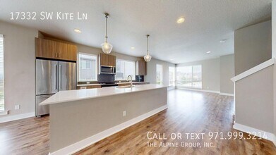 17332 SW Kite Ln in Beaverton, OR - Building Photo - Building Photo