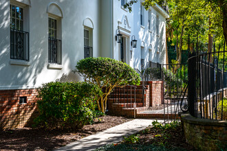 10 Logan St in Charleston, SC - Building Photo - Building Photo