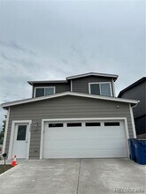 5289 E 63rd Pl in Commerce City, CO - Building Photo - Building Photo