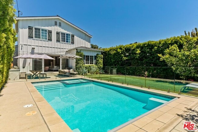 property at 2435 Louella Ave