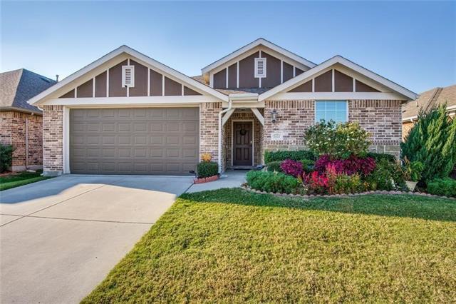 1624 Meadow Trail Ln in Aubrey, TX - Building Photo