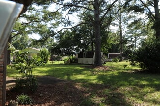 64 Jewel Ln in Oxford, AL - Building Photo - Building Photo