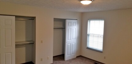 3666 Harris Ave NW in Canton, OH - Building Photo - Building Photo