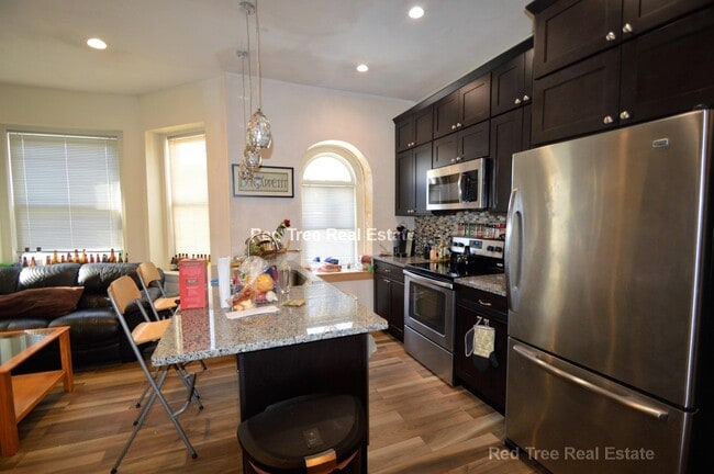 25 Chester St, Unit 1 in Boston, MA - Building Photo - Building Photo