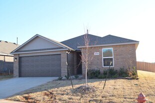 10520 SW 41st St in Oklahoma City, OK - Building Photo