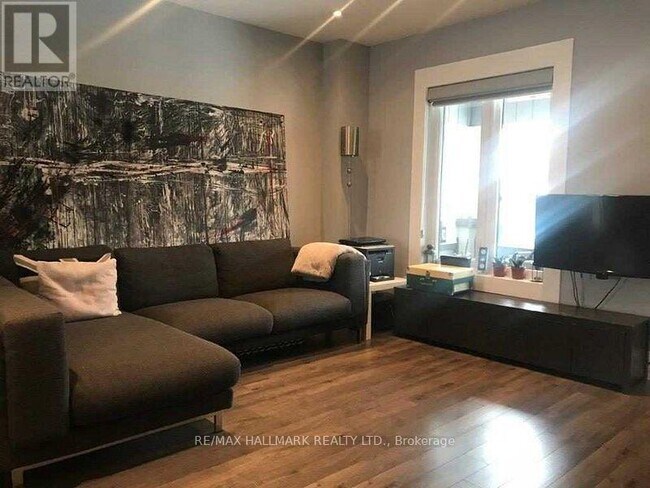 47 Hounslow Heath Rd in Toronto, ON - Building Photo - Building Photo