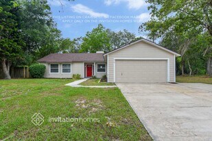 974 Treadway Dr in Deltona, FL - Building Photo