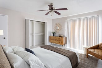 Villa Barcelona in Houston, TX - Building Photo - Building Photo