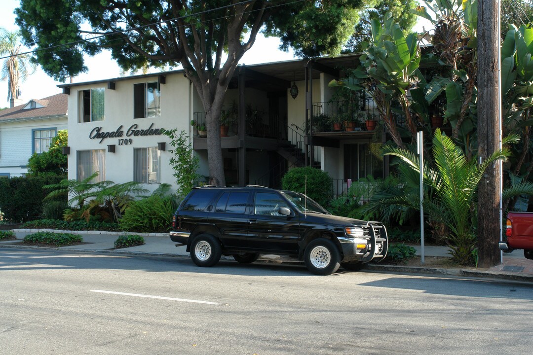 1709 Chapala St in Santa Barbara, CA - Building Photo