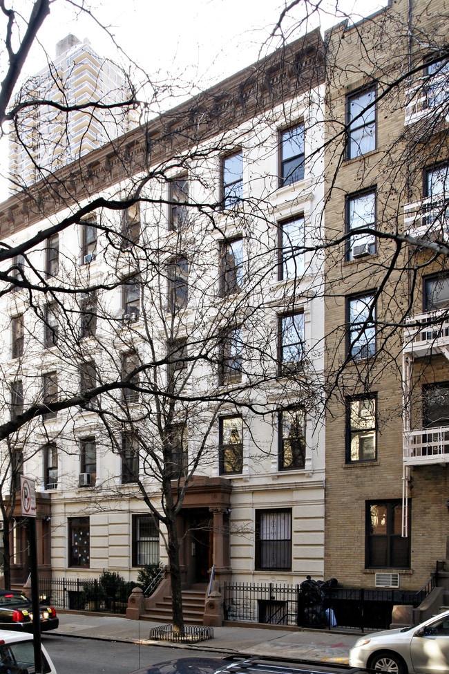 168-172 E 90th St in New York, NY - Foto de edificio - Building Photo