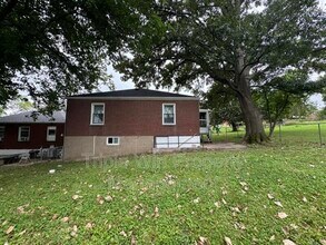2139 Kappel Dr in St. Louis, MO - Building Photo - Building Photo