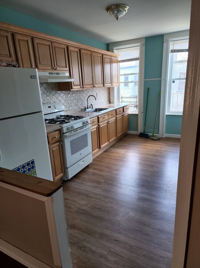 7027 65th Plz Rentals in Glendale, NY