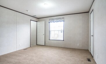 82 Quail Ct in Grand Blanc, MI - Foto de edificio - Building Photo