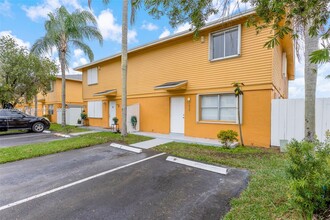 249 NE 12th Ave in Homestead, FL - Building Photo - Building Photo