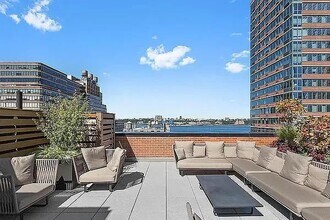 540 W 28th St in New York, NY - Building Photo - Building Photo