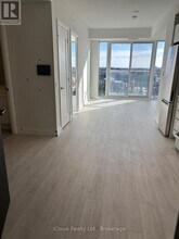 412 Silver Maple Rd in Oakville, ON - Building Photo - Building Photo