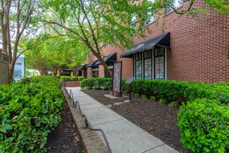 Vernon Building in Greensboro, NC - Foto de edificio - Building Photo