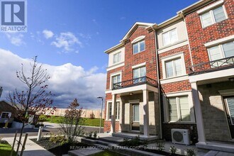 636 Evans Ave. in Toronto, ON - Building Photo - Building Photo