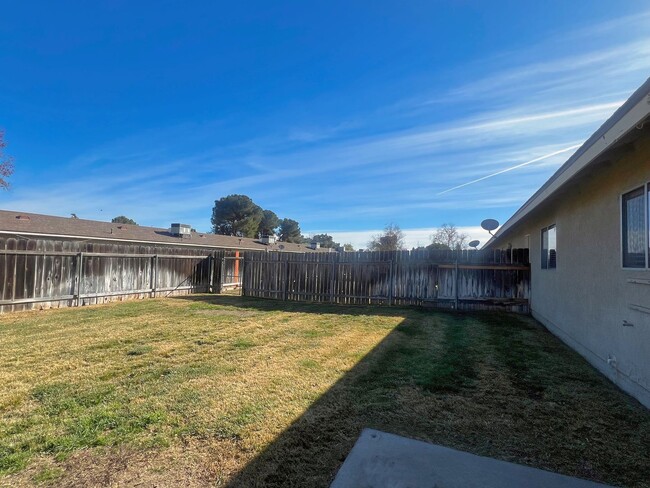 12357 Ross Pl in Yucaipa, CA - Building Photo - Building Photo