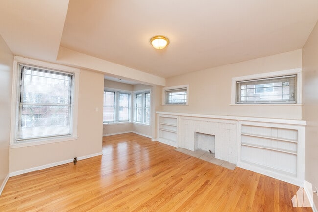 7505 N Greenview Ave, Unit 09-1 in Chicago, IL - Building Photo - Building Photo