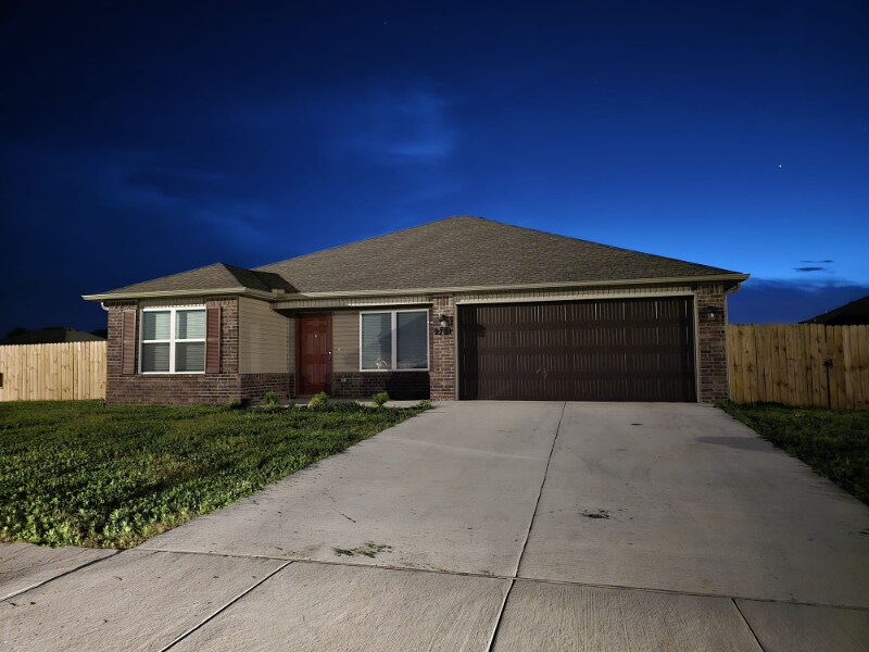 2701 Murphy St in Pea Ridge, AR - Building Photo