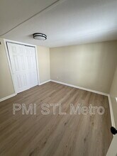 747 Cunningham Ave in St. Charles, MO - Building Photo - Building Photo