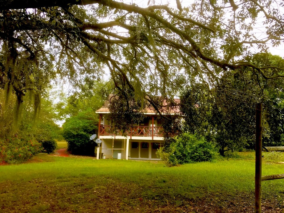 331 Eucalyptus Rd in Lake Wales, FL - Building Photo